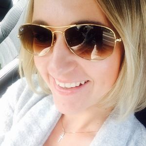 Meet your Posher, Magda